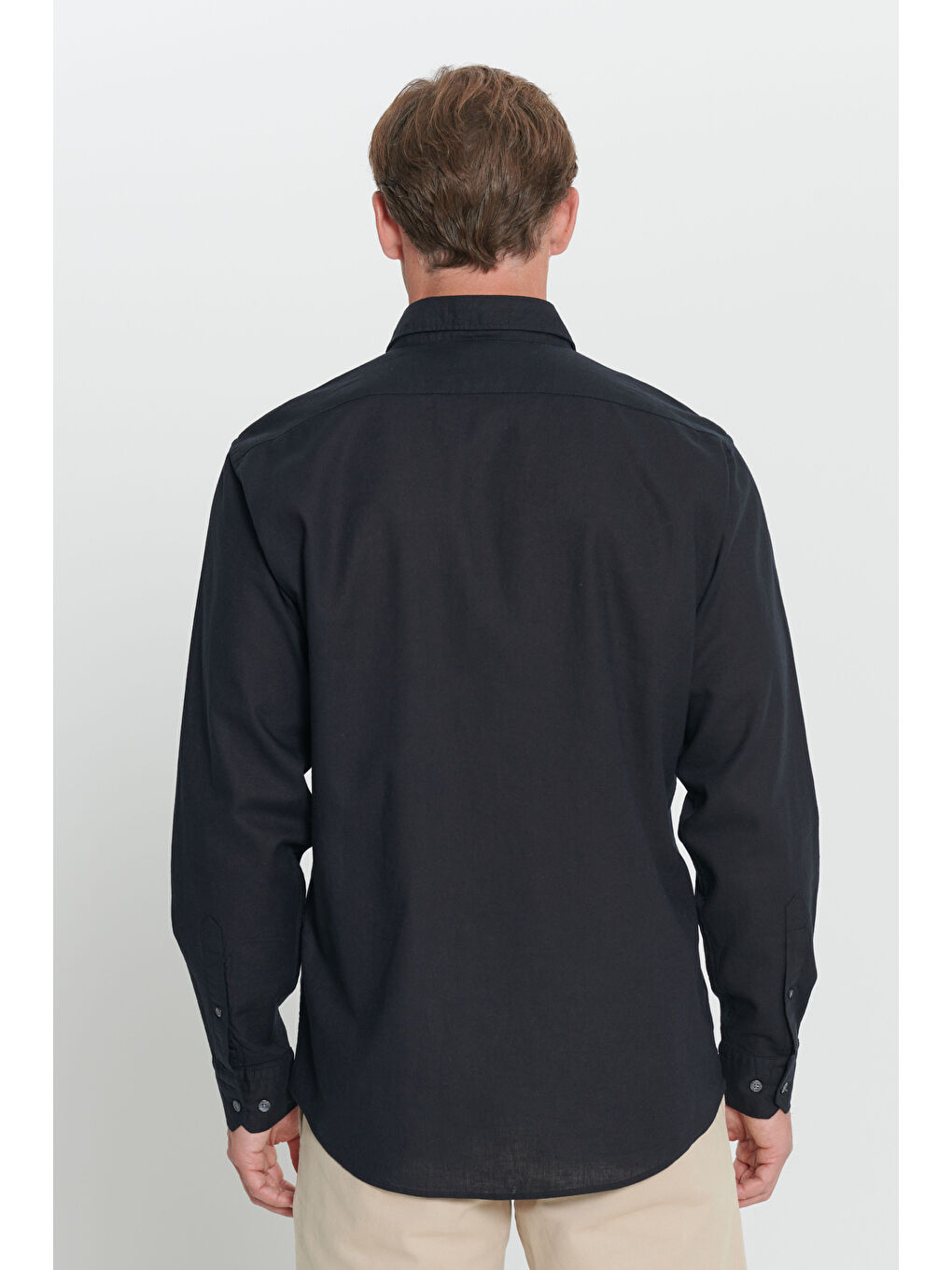 Erkek Siyah Comfort Fit Rahat Kesim Düğmeli Yaka Keten Gömlek-4