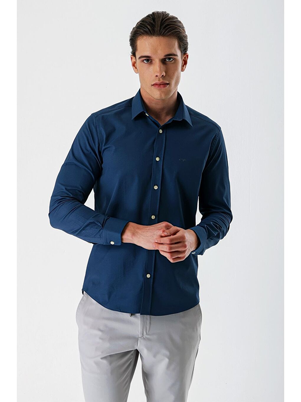 Petrol Mavi Uzun Kollu Armürlü Cepsiz Pamuklu Elastanlı Slim Fit Dar Kesim Gömlek 1004240193-2