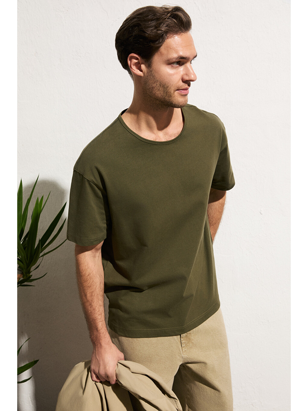 Haki AXION Erkek %100 Organik Pamuklu Yuvarlak Yakalı Regular Fit HAKİ T-Shirt-1