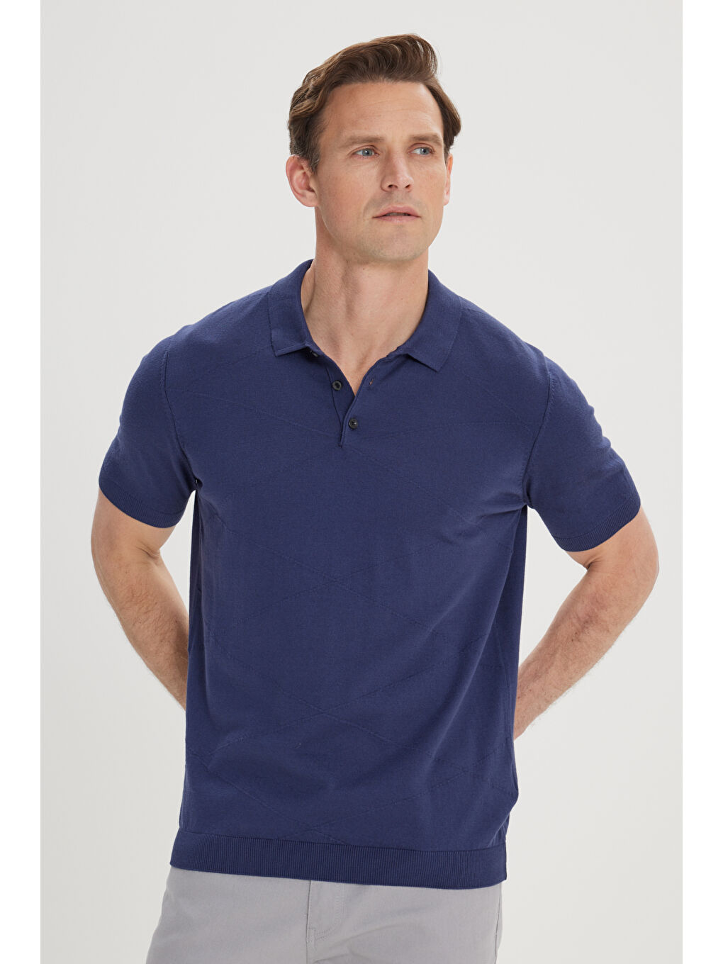 Erkek Lacivert %100 Pamuk Standart Fit Normal Kesim Jakarlı Kendinden Desenli Polo Yaka Triko Kazak-2