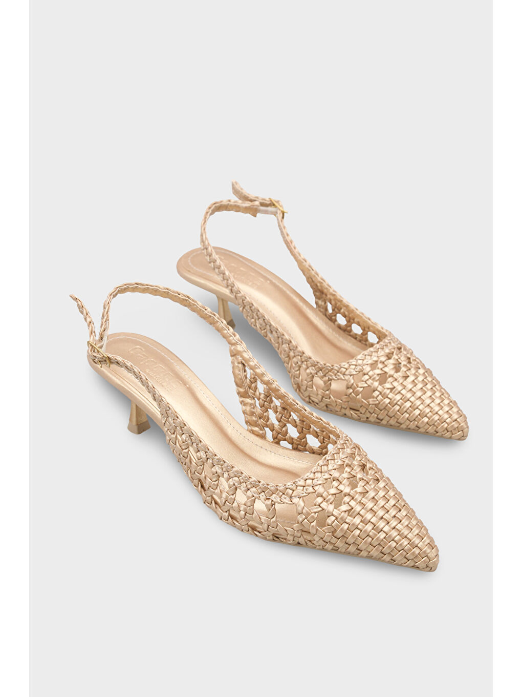 Sarı Laurie Örgü Sivri Burunlu Orta Topuklu Arkası Açık Kadın Ayakkabı-1