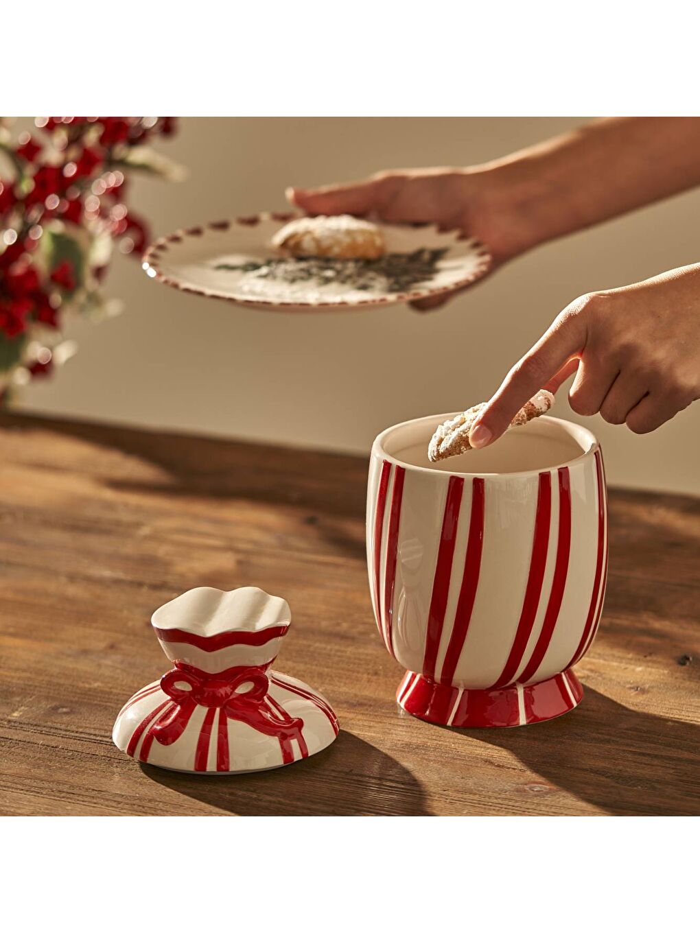 Merry Yılbaşı Seramik Kavanoz Kırmızı (860 cc)-4