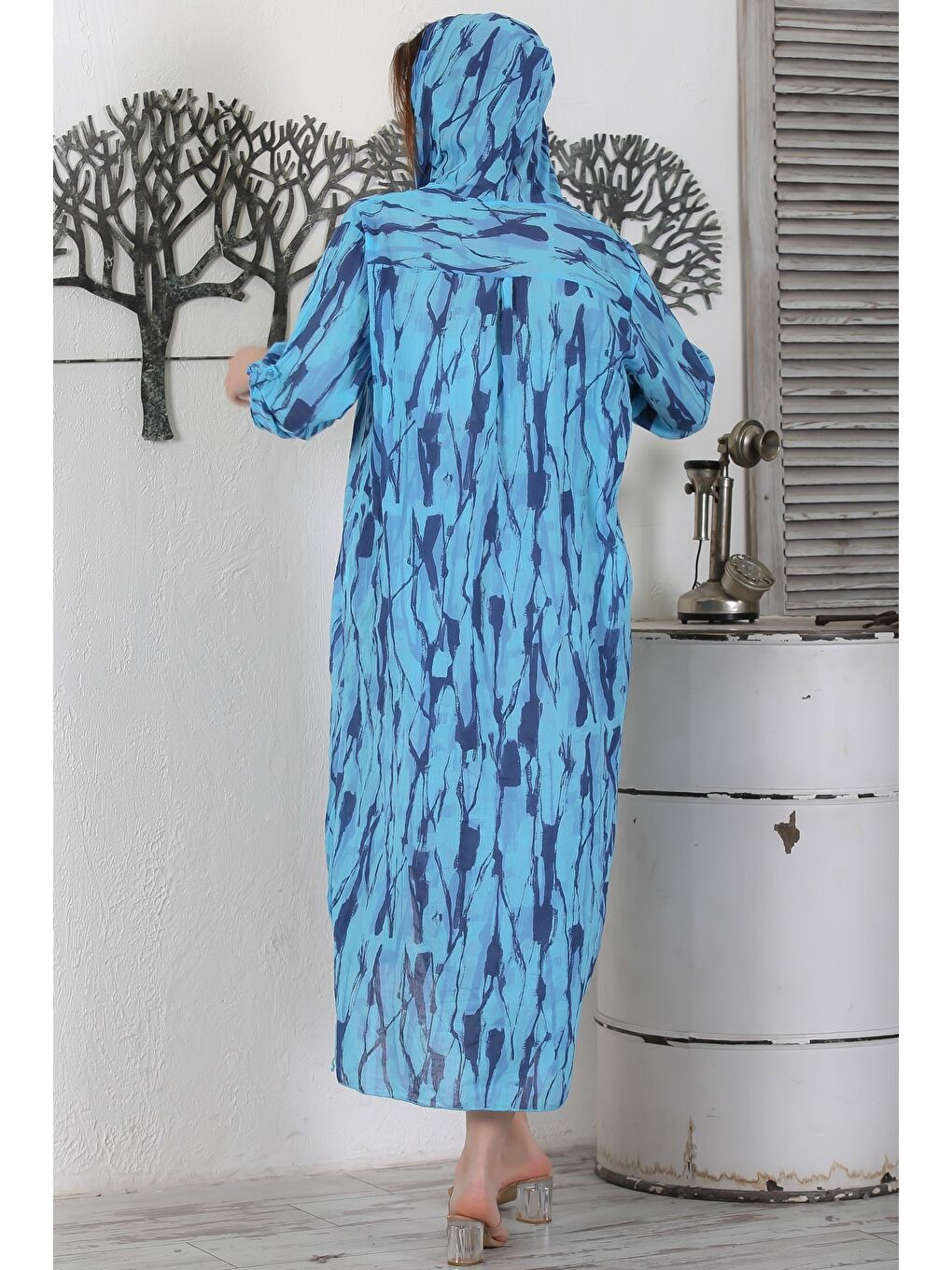 İtalyan Berrak Mavi Düğmeli Uzun Kollu Desenli Çift Cepli Kapüşonlu Dokuma Yazlık Elbise 130 65-6