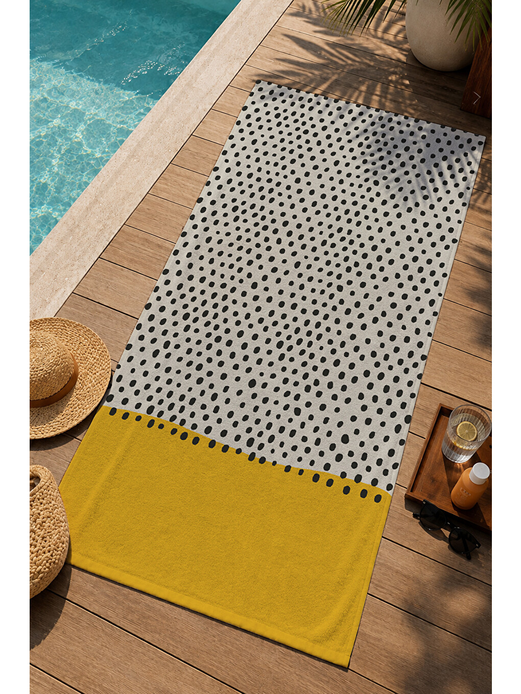 Siyah Beyaz Mikro Geometrik Desenli Hardal Bordürlü 70x150 Cm Dijital Baskılı Plaj Ve Banyo Havlusu-2