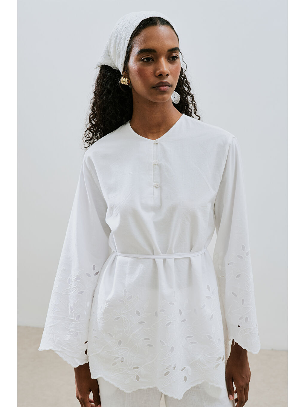 Nakış Detaylı Tunik Ekru-1