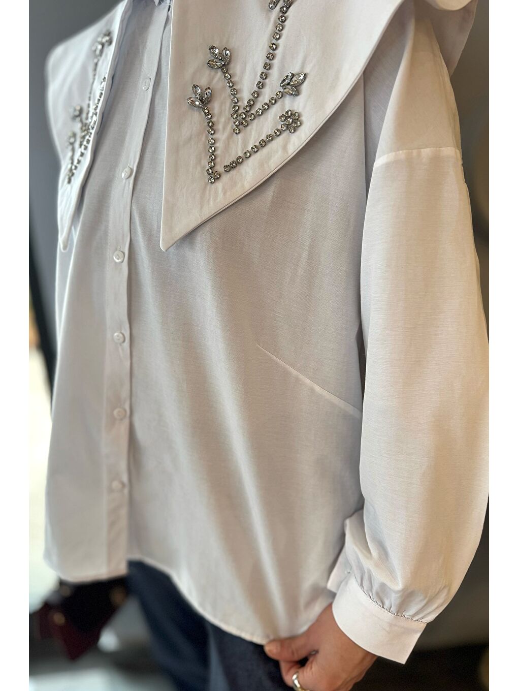 Beyaz Yaka Taş Detaylı Oversize Tesettür Tunik-4