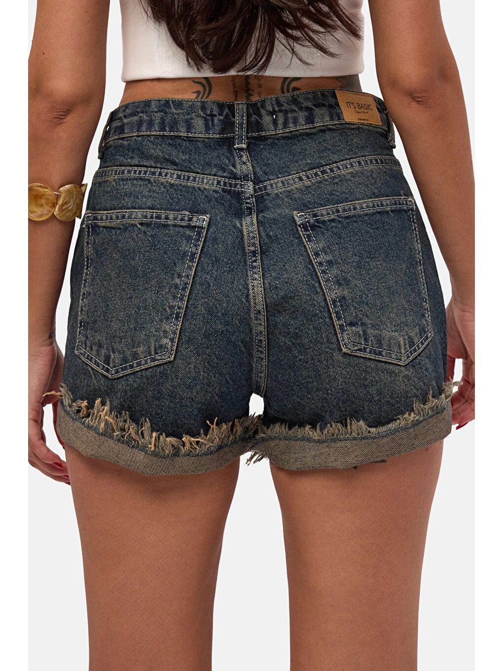 Mavi Kadın Koyu Jean 10s6 Mini Yırtık Detaylı Denim Şort-2