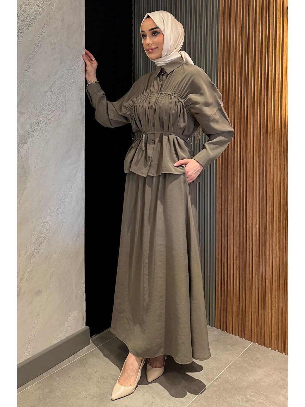 Haki Kadın Büzgü Detaylı Bel Bağlamalı Tunik Etek İkili Takım