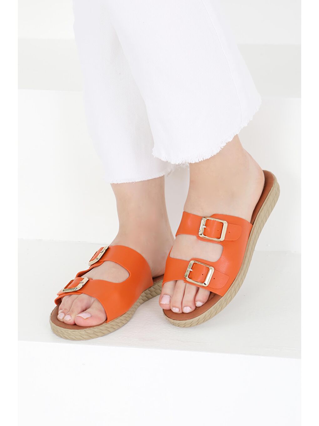 Kadın Turuncu Tokalı Terlik - 27406-1