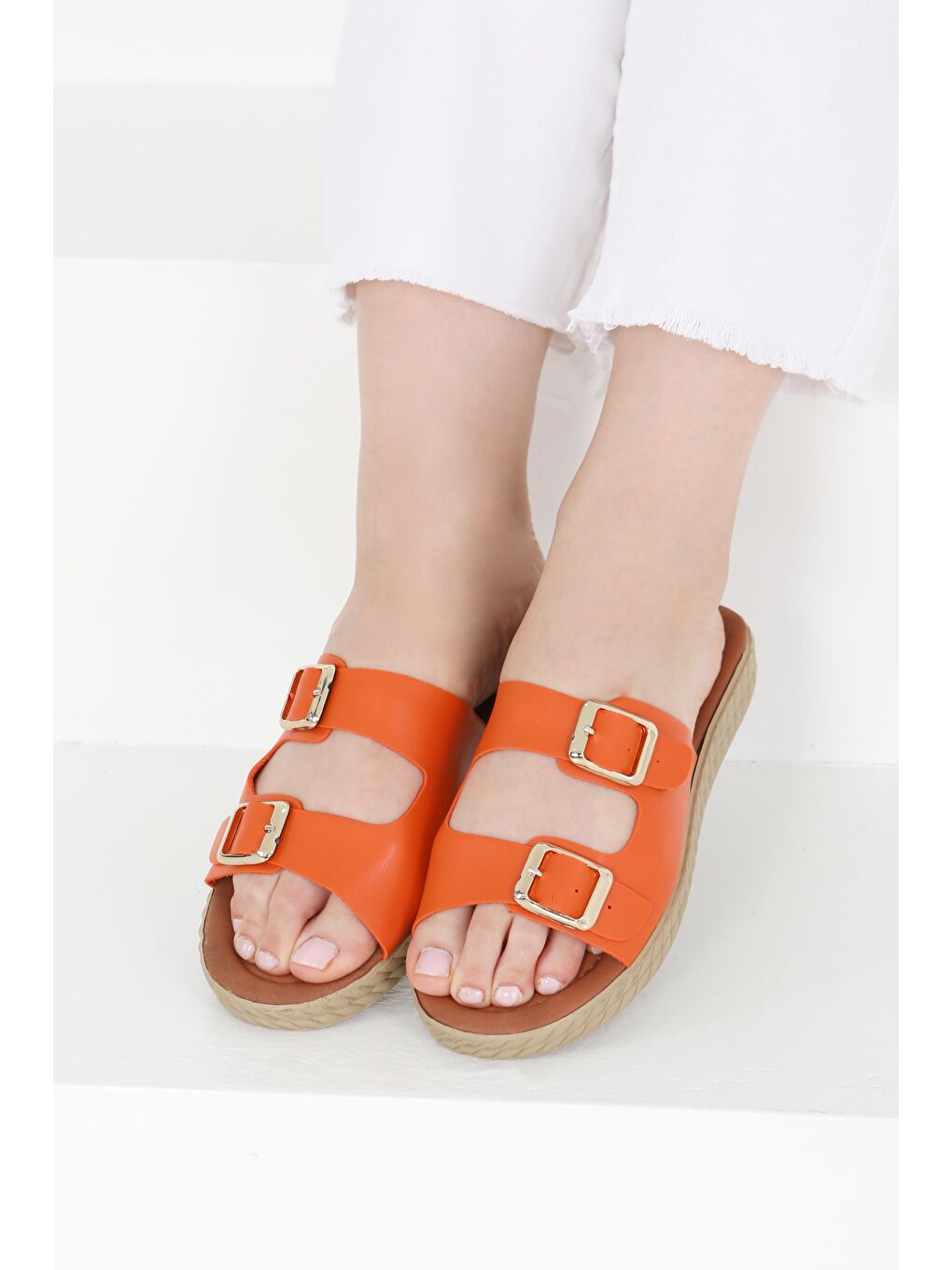 Kadın Turuncu Tokalı Terlik - 27406-2