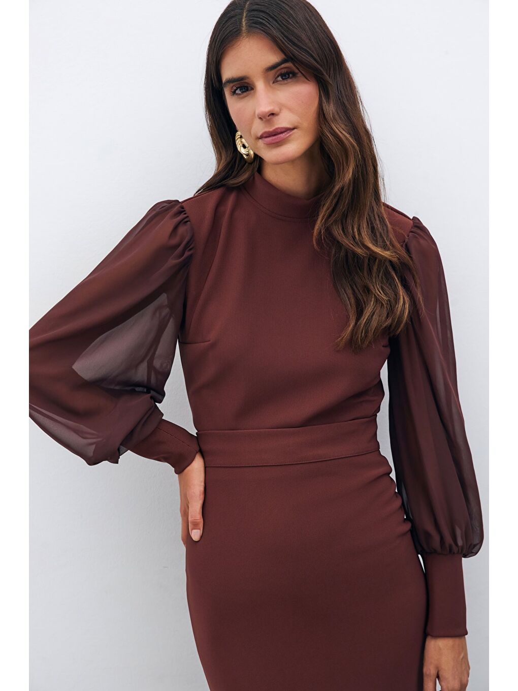 Kahverengi Dik Yaka Şifon Kol Detaylı Bluz - Kahve-5