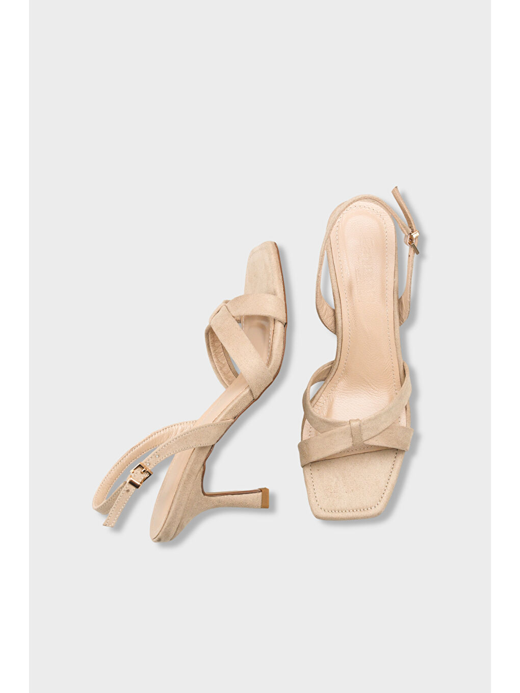 Bej Roxana Hakiki Deri Astarlı Küt Burunlu Çapraz Bantlı Orta Topuklu Kadın Ayakkabı-4