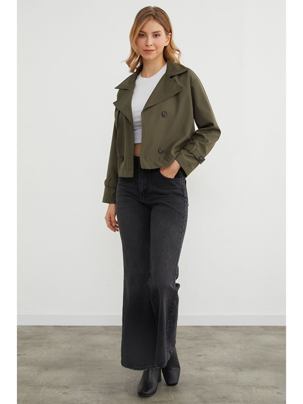 Haki Basic Düğmeli Kruvaze Yaka Kısa Trençkot-3