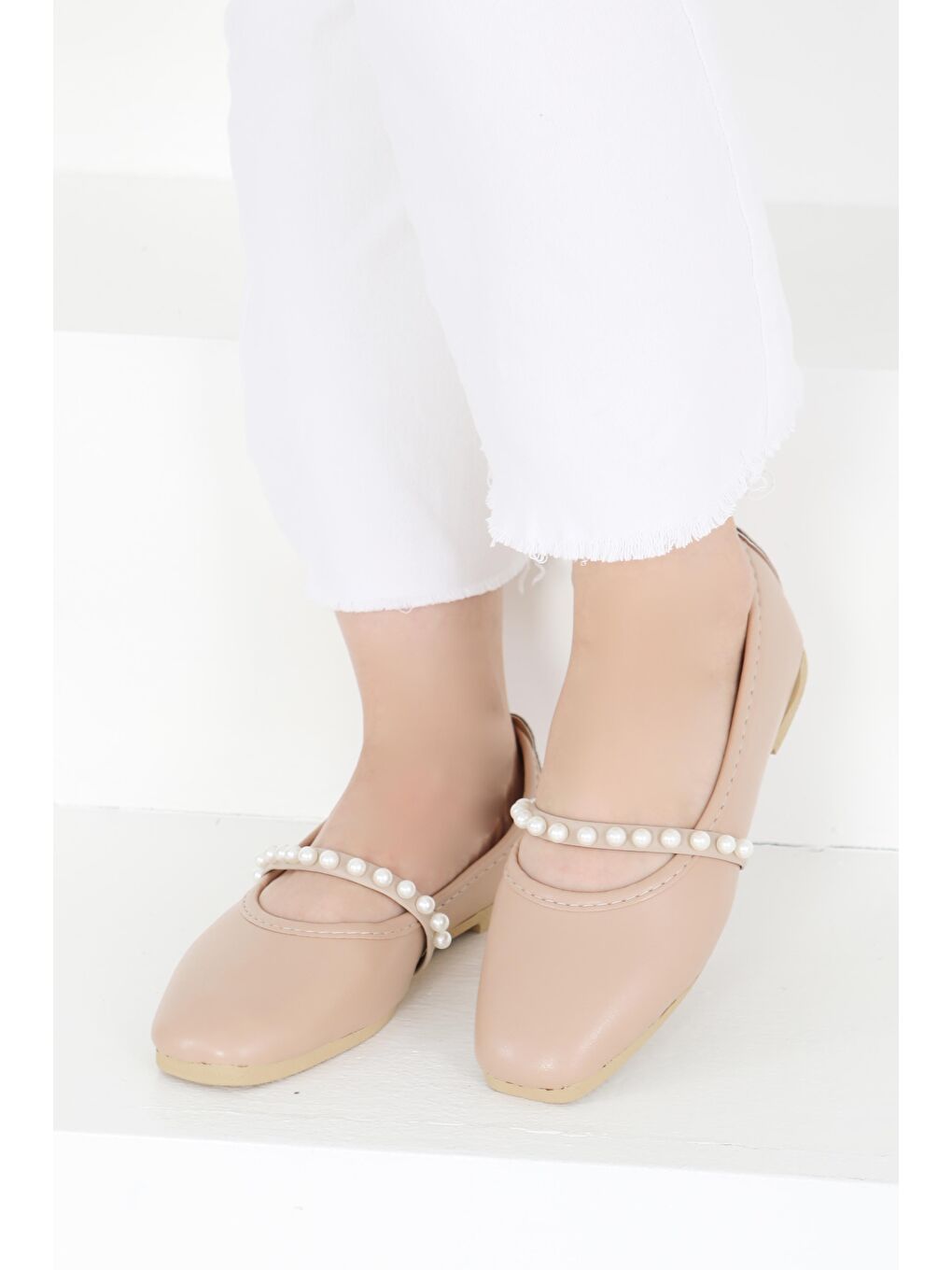 Bej Kadın Vizon İncili Babet - 27400-2