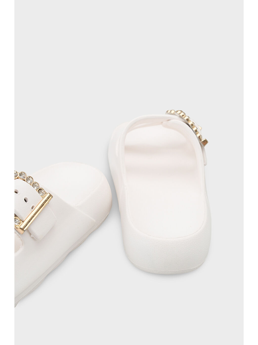 Beyaz Della Eva Çift Tokalı Kadın Terlik-3