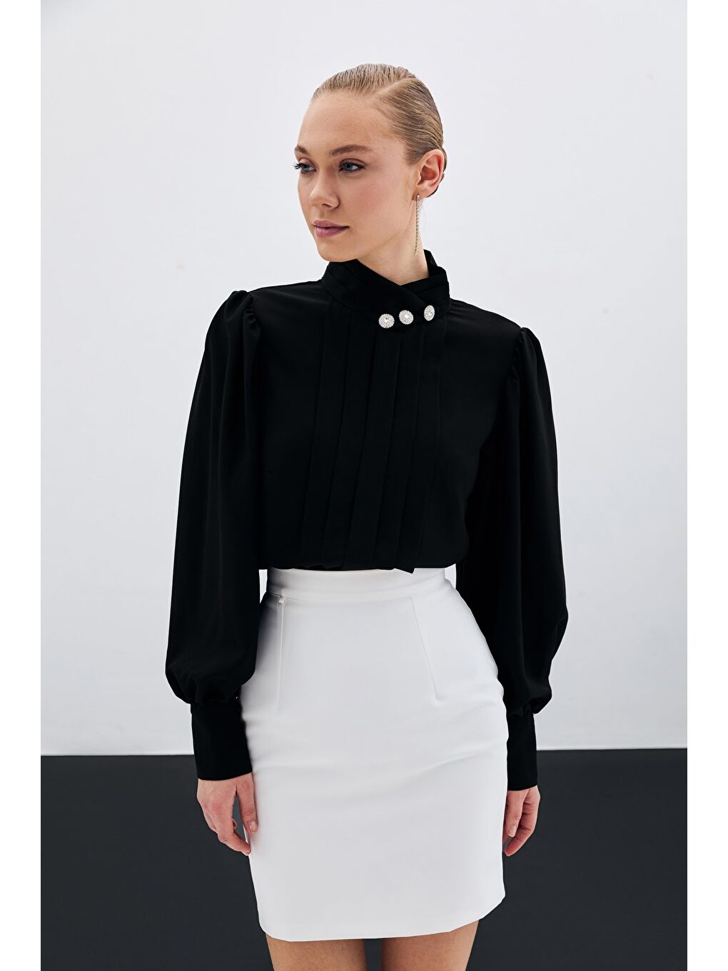 Nervür Detaylı Bluz - Siyah-2