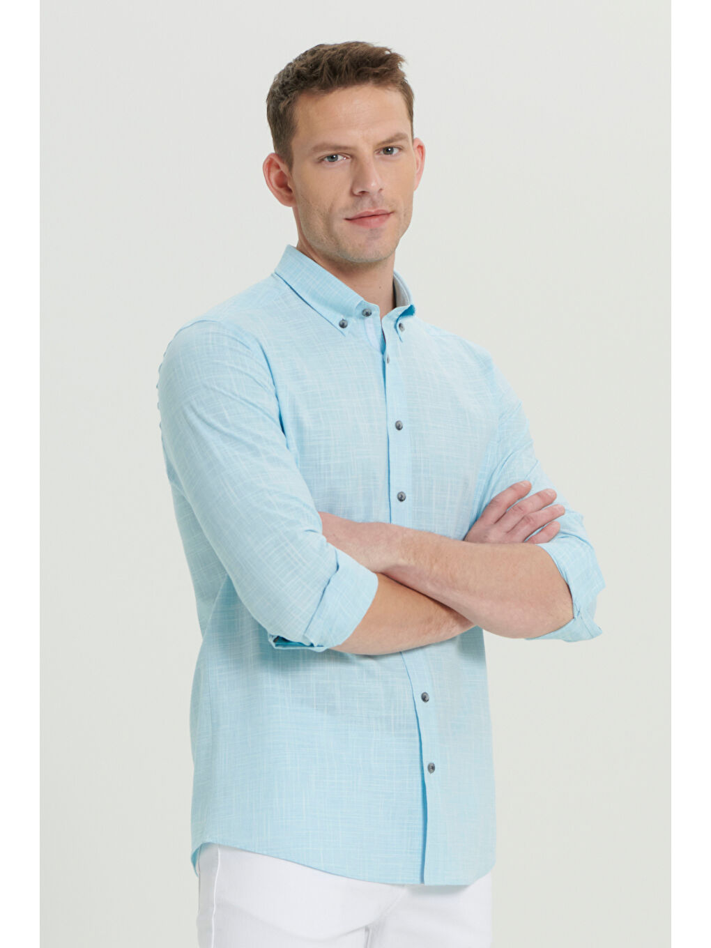 Erkek Turkuaz Slim Fit Dar Kesim Düğmeli Yaka Keten Görünümlü %100 Pamuk Flamlı Gömlek-5