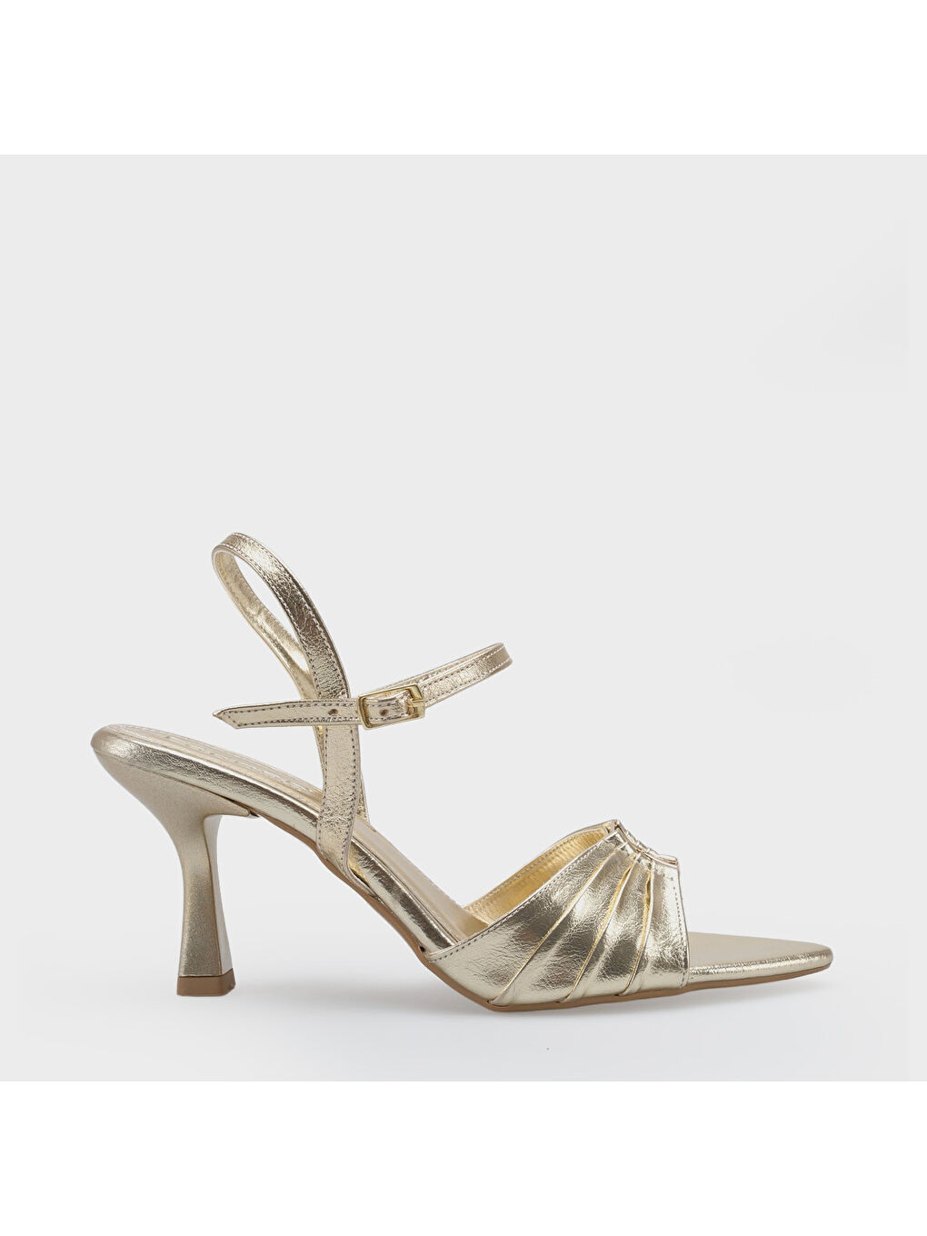 Sarı Belvia Sivri Burunlu Metalik Bilekten Bantlı Orta Topuklu Kadın Ayakkabı-1