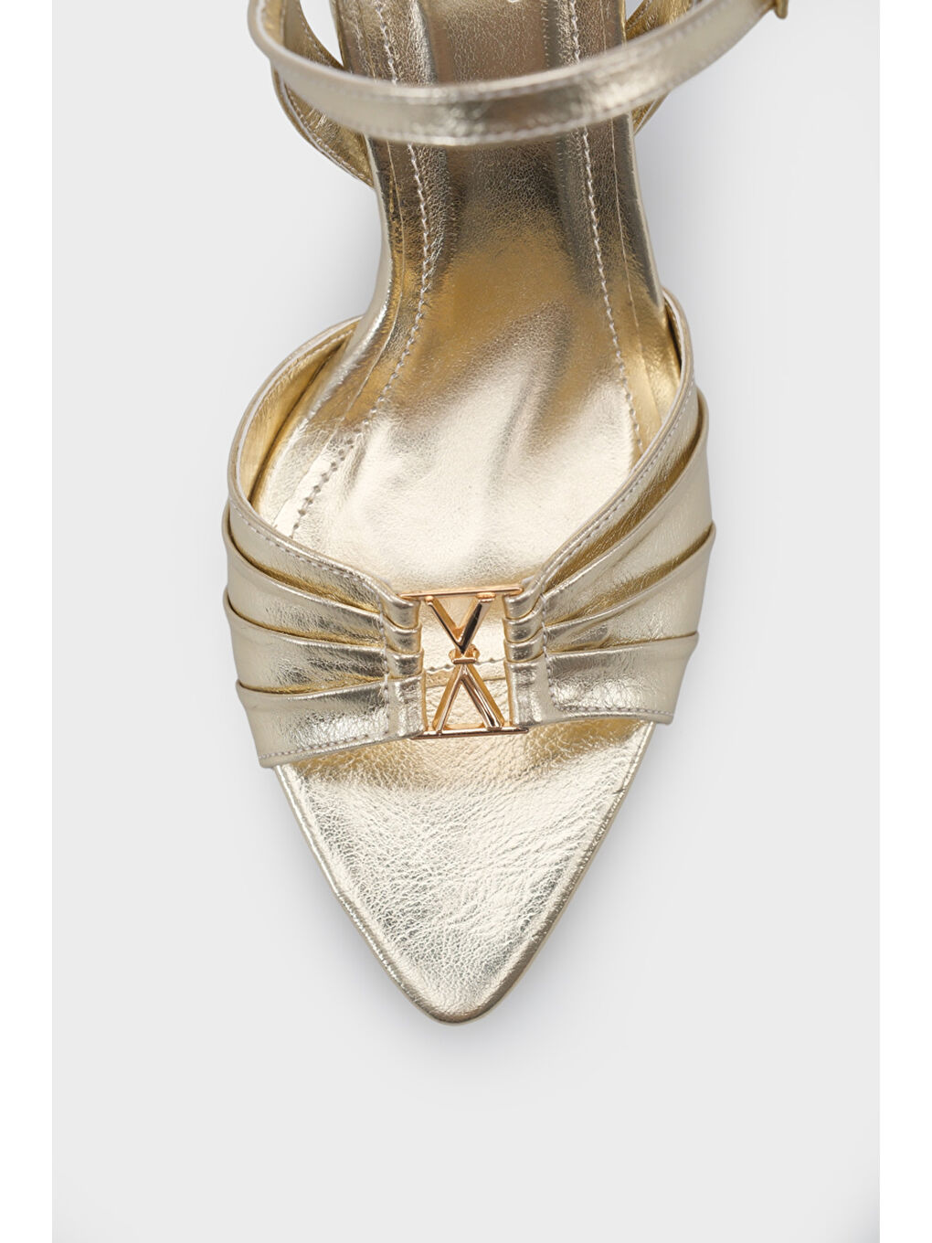 Sarı Belvia Sivri Burunlu Metalik Bilekten Bantlı Orta Topuklu Kadın Ayakkabı-3