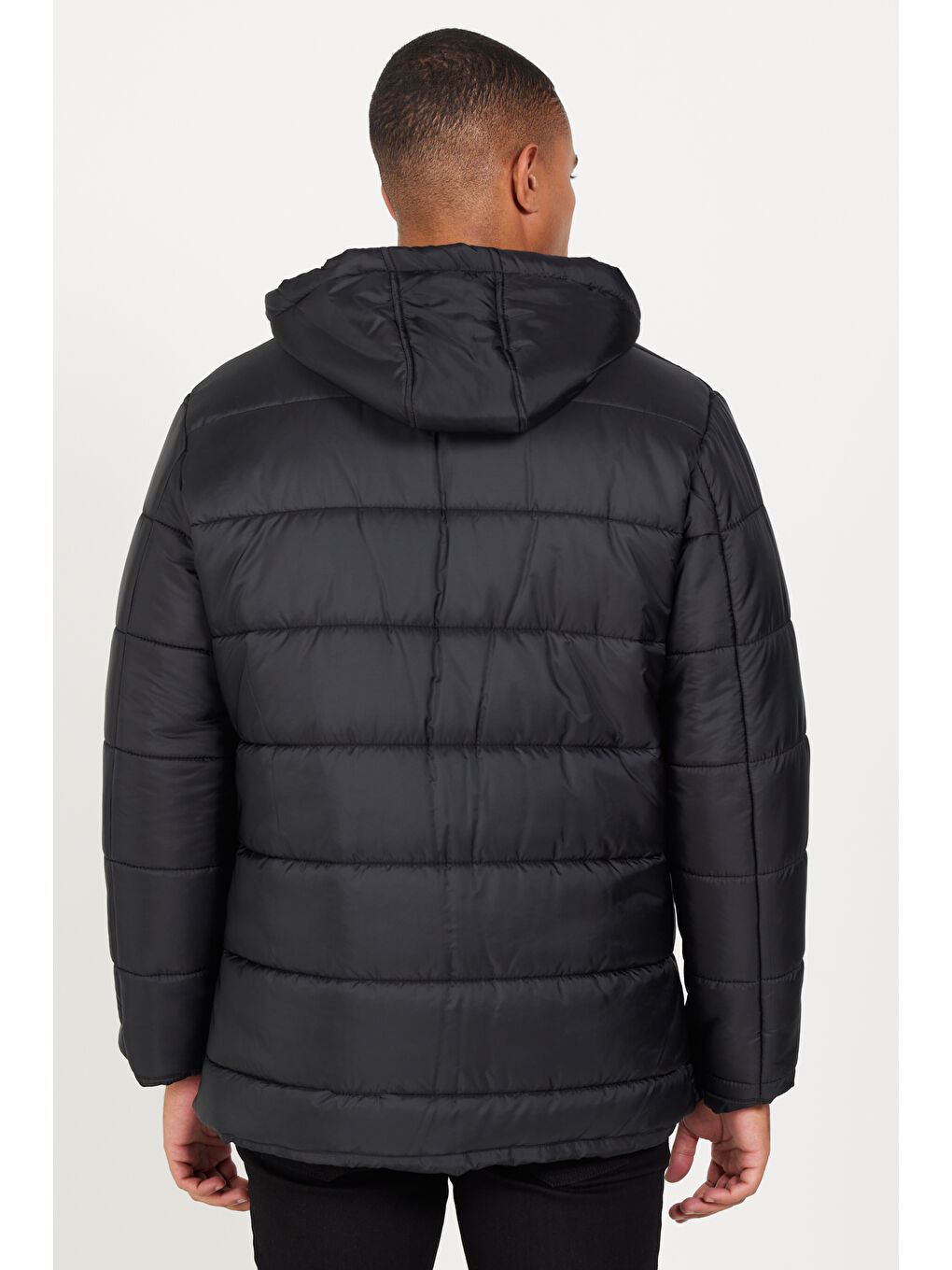 Erkek Siyah Standart Fit Normal Kesim Dik Yaka Dolgulu Outdoor Şişme Kaban Mont-5
