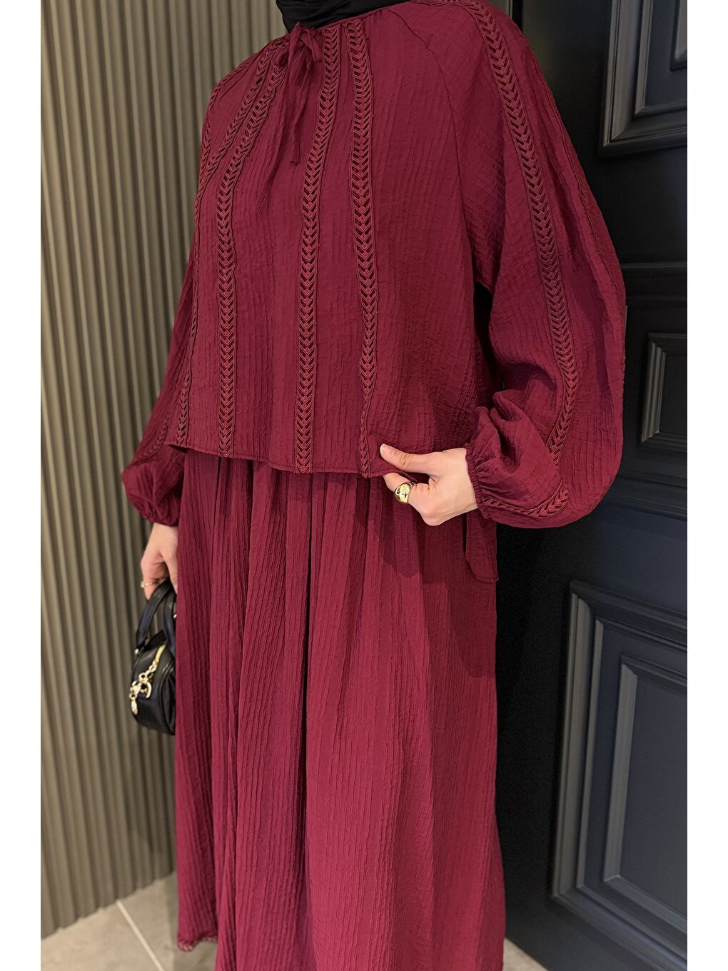 Mürdüm Yaka Bağlamalı Balon Kol Fistolu Bluz Etek Tesettür İkili Takım-4