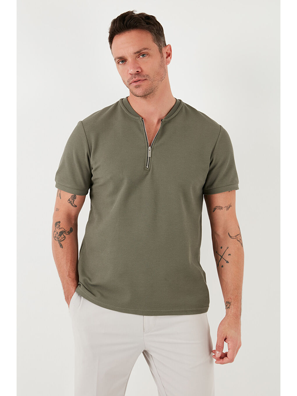 Haki Pamuklu Regular Fit Yarım Fermuarlı Kolej Yaka 3'lü Paket Tişört 5902653S3-3