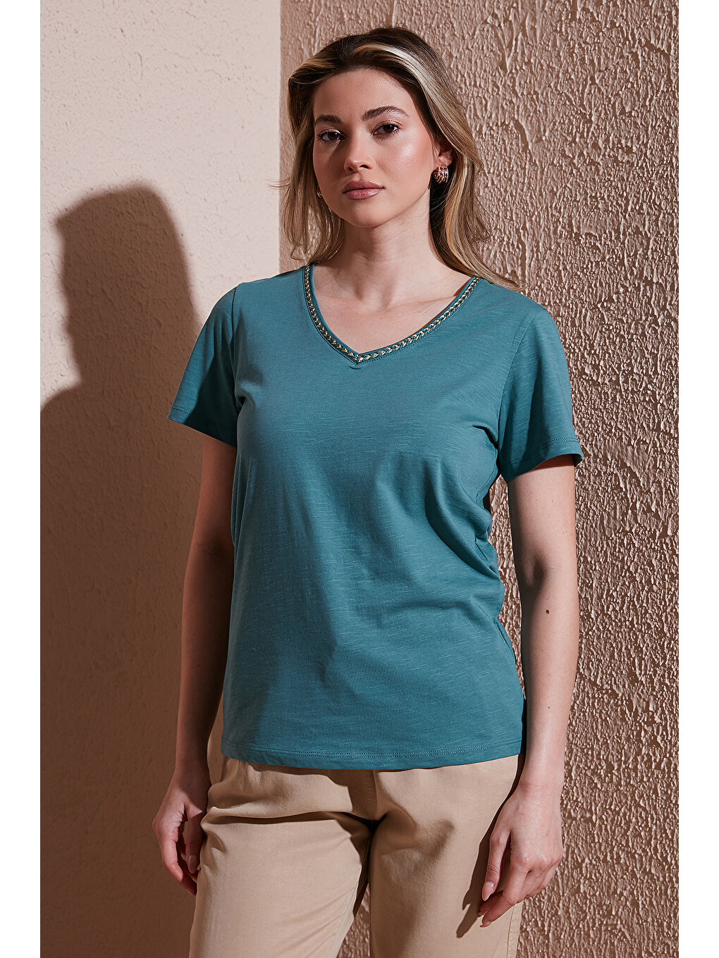 Yeşil % 100 Pamuk Regular Fit V Yaka T Shirt 25Y0478K1