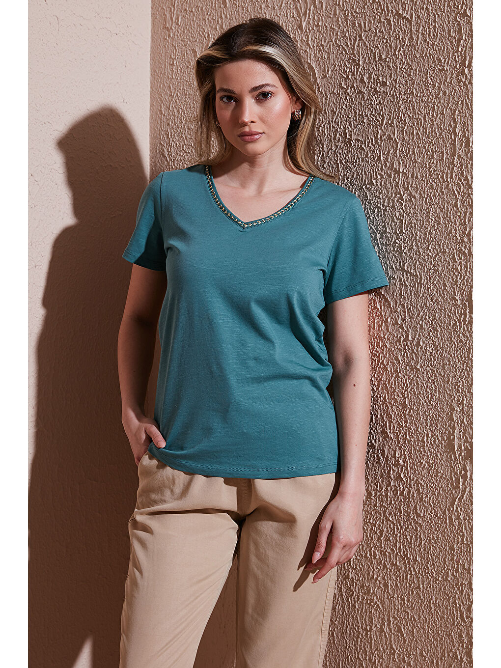 Yeşil % 100 Pamuk Regular Fit V Yaka T Shirt 25Y0478K1-1
