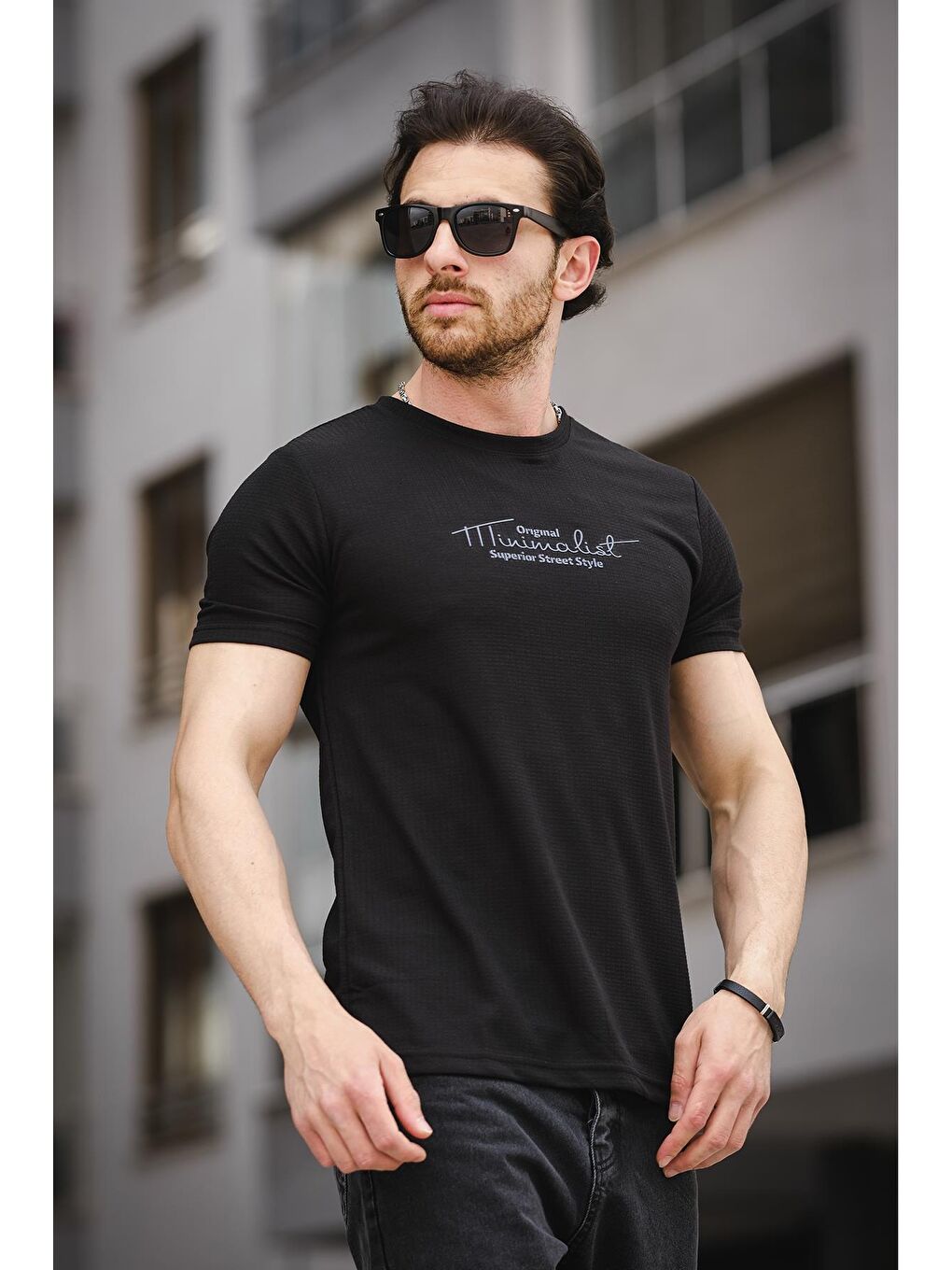 Siyah Bisiklet Yaka Kısa Kollu Yazı Baskılı Erkek Tişört