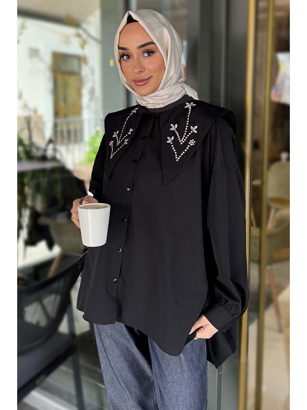 Siyah Yaka Taş Detaylı Oversize Tesettür Tunik