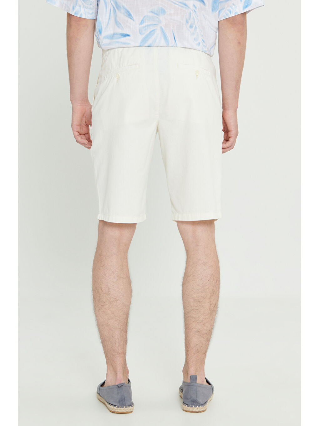 Erkek Beyaz Comfort Fit Rahat Kesim Yan Cepli Keten Şort-4