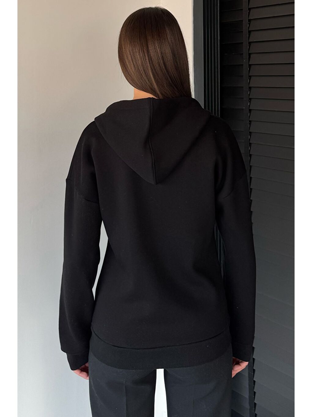 Siyah Kadın Üç İplik Şardonlu Kapüşonlu Sweatshirt-3