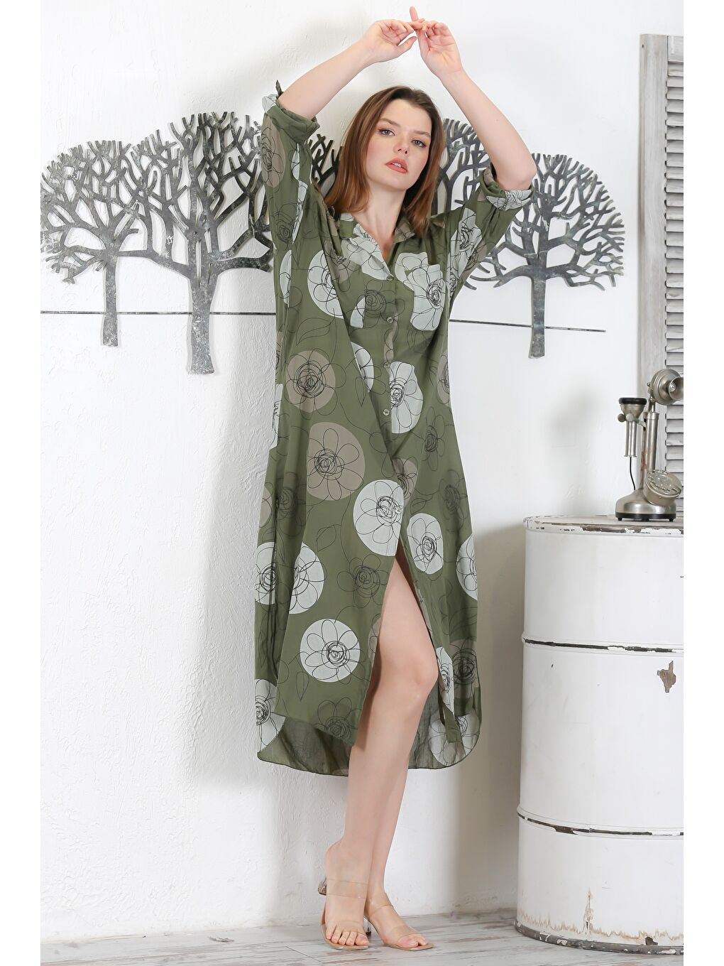 İtalyan Koyu Yeşil Düğmeli Uzun Kollu Çiçekli Çift Cepli Casual Dokuma Yazlık Elbise 130 65-3