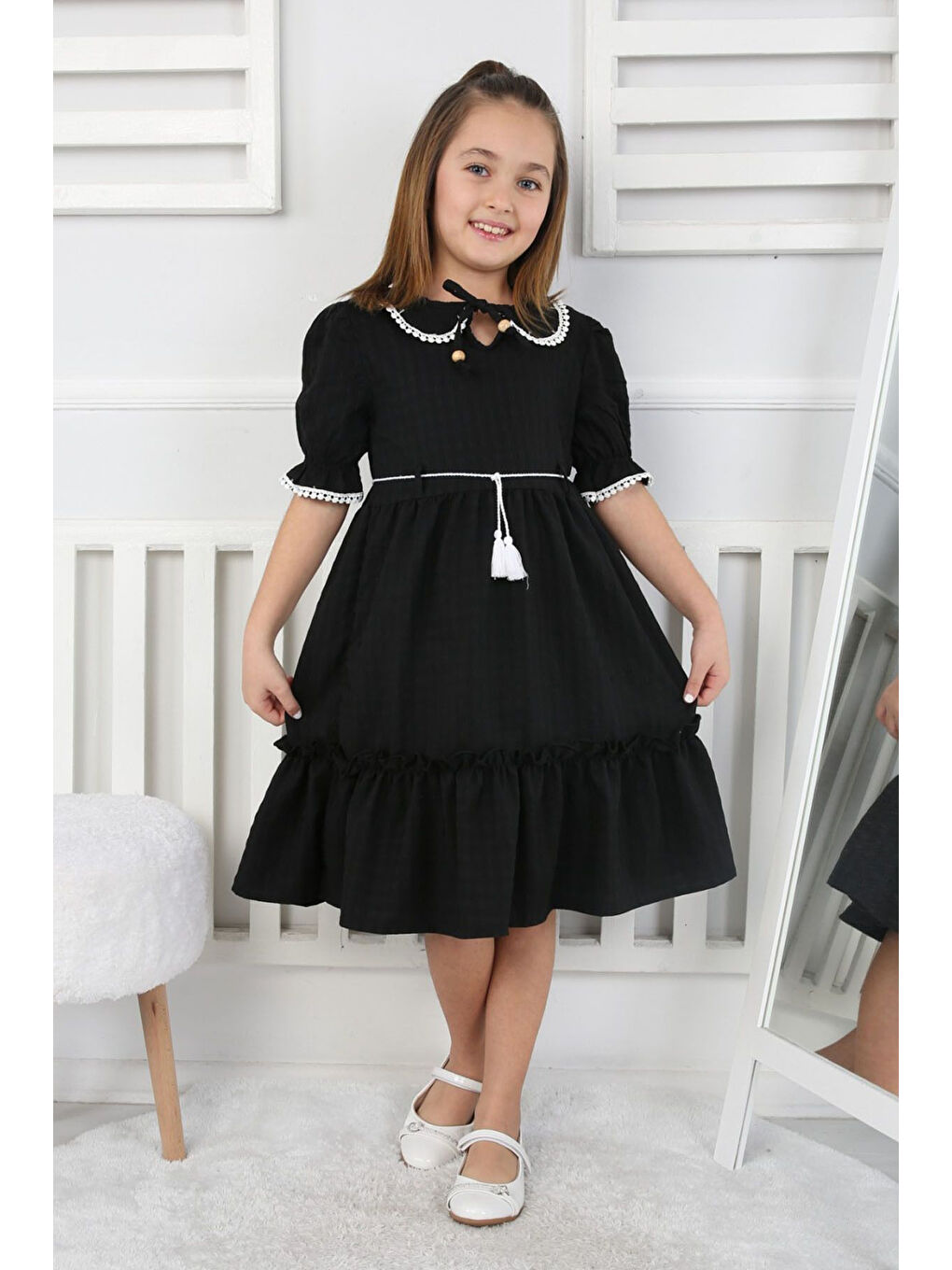 Siyah Gofre Kumaş Kız Çocuk Elbise