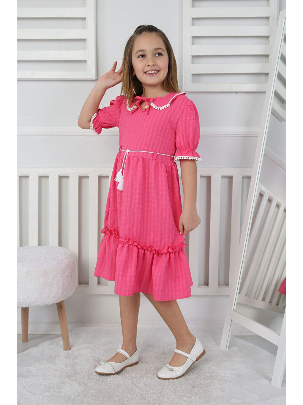 Beyaz Gofre Kumaş Kız Çocuk Elbise