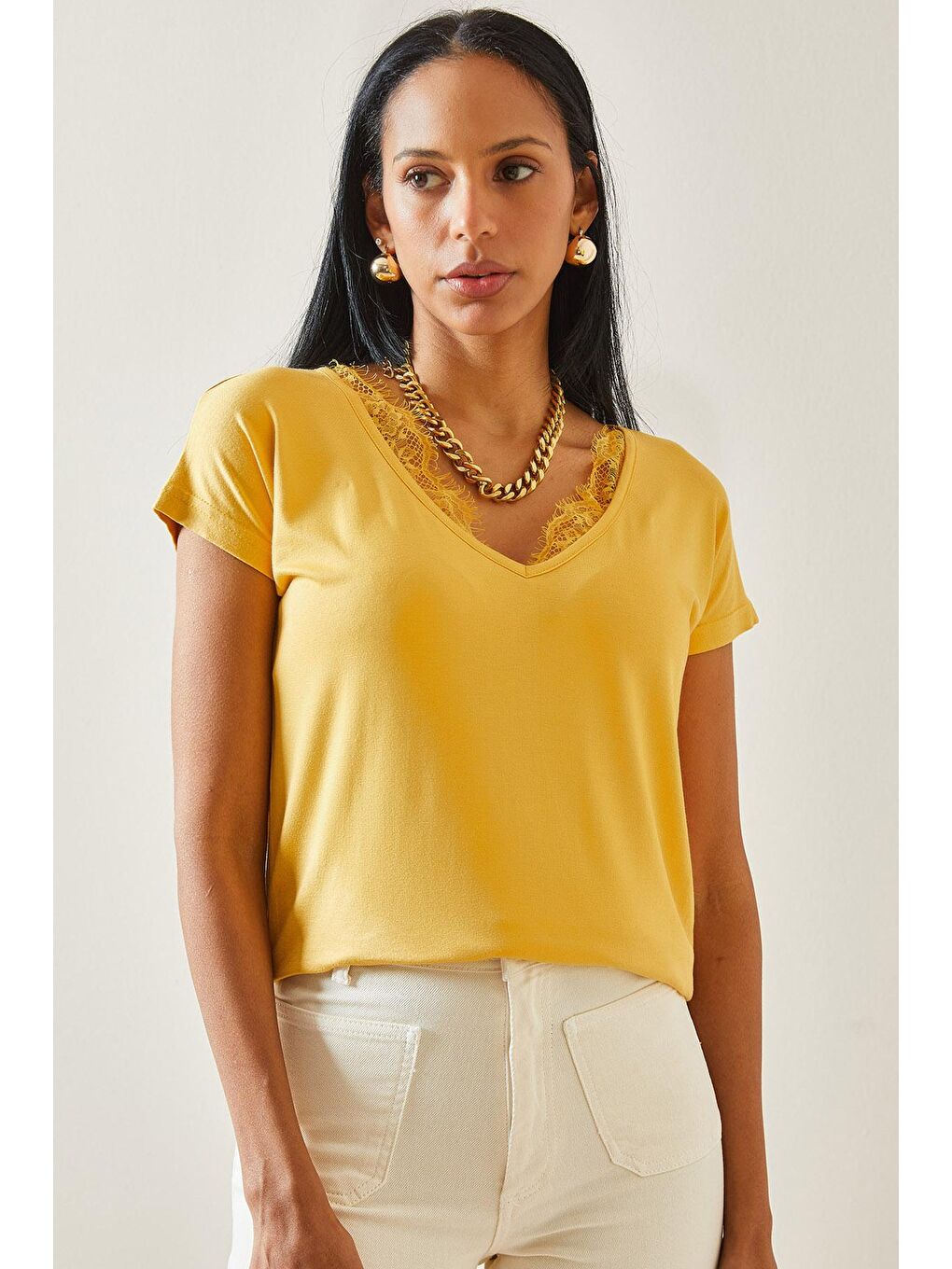 Kahverengi Hardal Dantel Detaylı V Yaka Bluz 0YXK2-43359-37-1