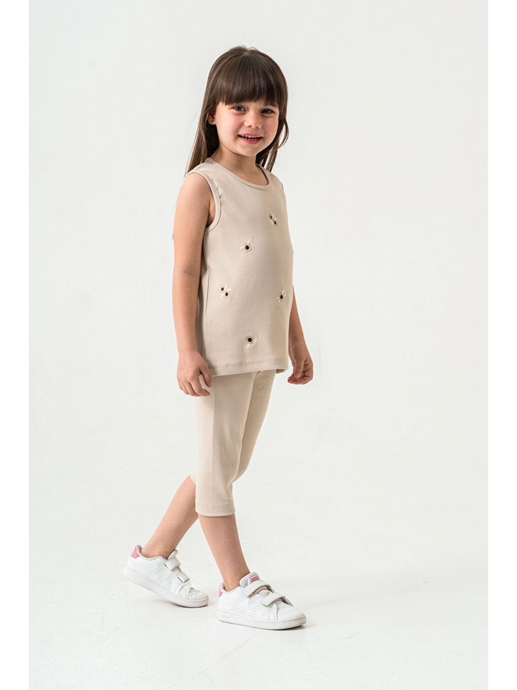 Bej Çiçek Nakışlı Kız Bebek Takım 50358-2