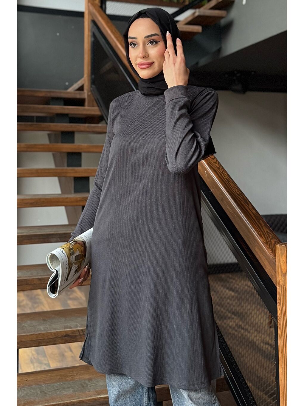 Antrasit Kadın Bisiklet Yaka Yan Yırtmaç Detaylı Tesettür Tunik-1