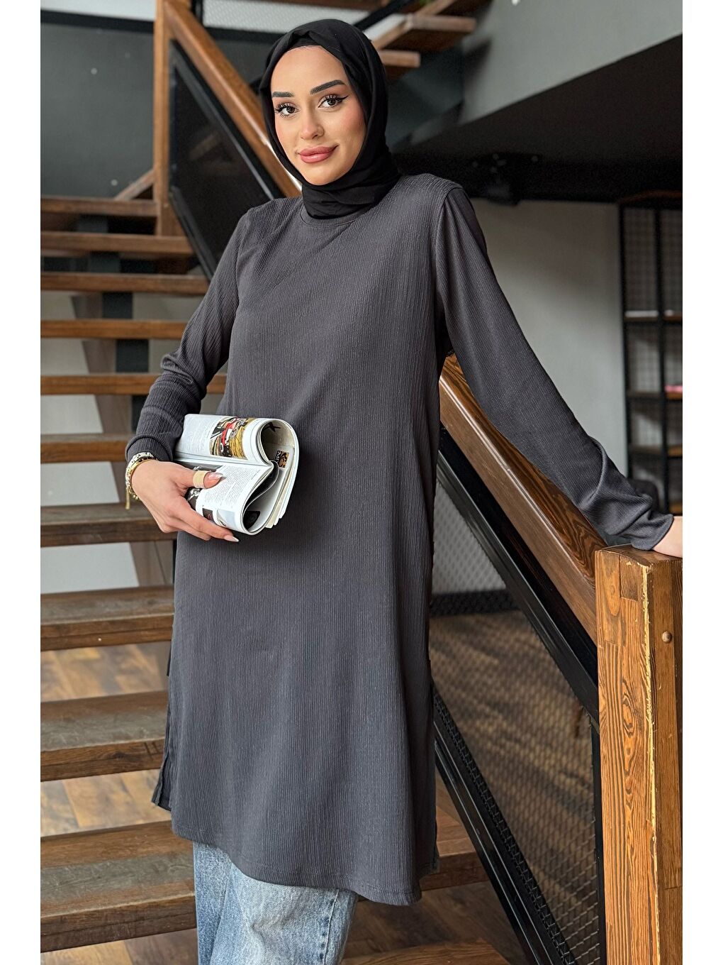 Antrasit Kadın Bisiklet Yaka Yan Yırtmaç Detaylı Tesettür Tunik-3