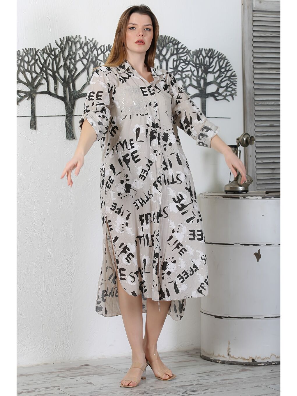 Bej İtalyan Vizon Düğmeli Uzun Kollu Desenli Çift Cepli Pul Payetli Casual Dokuma Yazlık Elbise 130 65-4