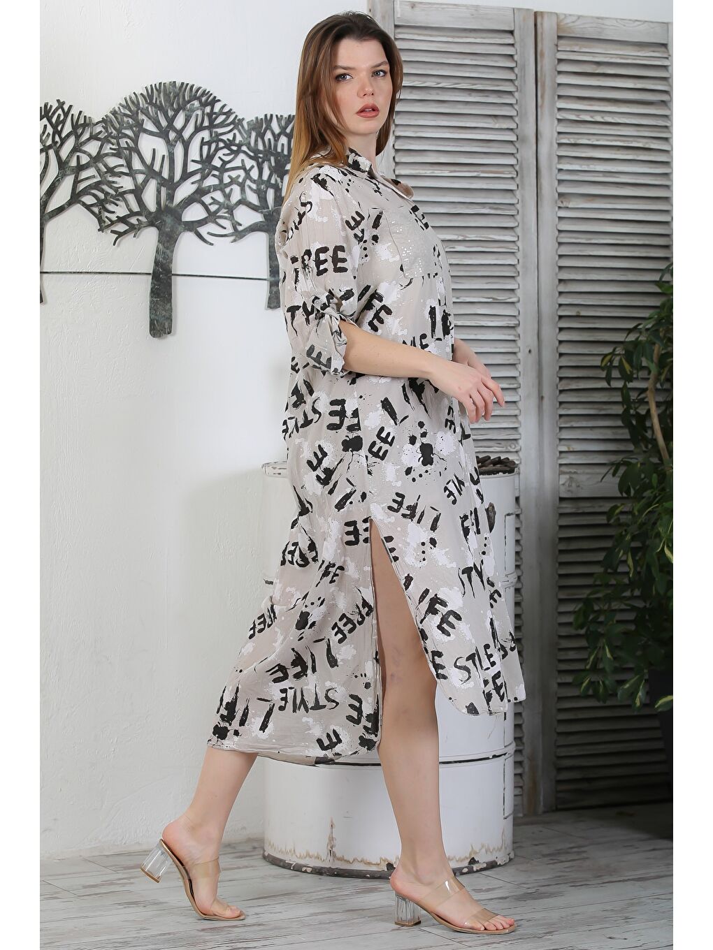 Bej İtalyan Vizon Düğmeli Uzun Kollu Desenli Çift Cepli Pul Payetli Casual Dokuma Yazlık Elbise 130 65-5