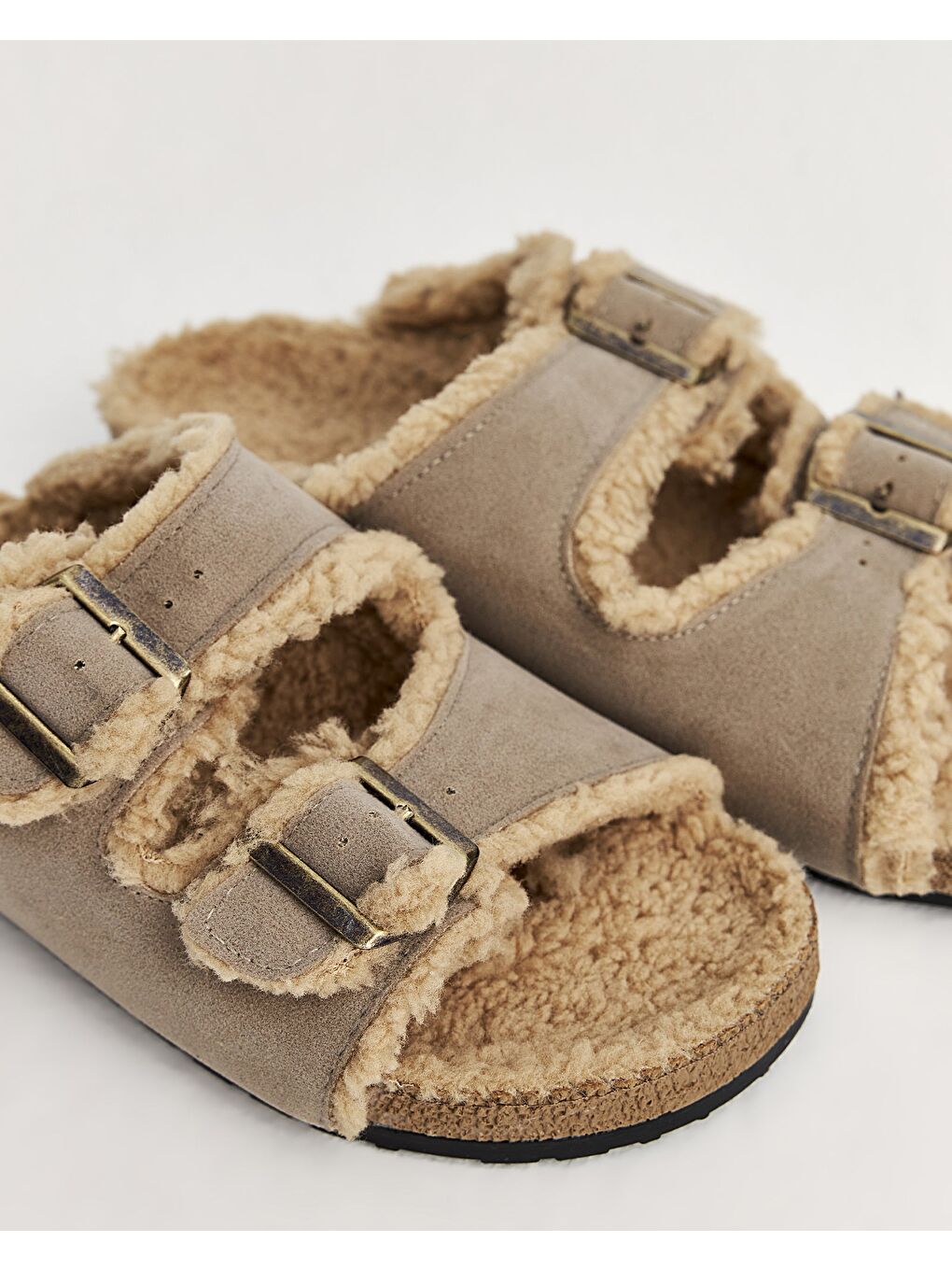 Kahverengi Kadın Tokalı Ev Terliği - Drew-C - A-1