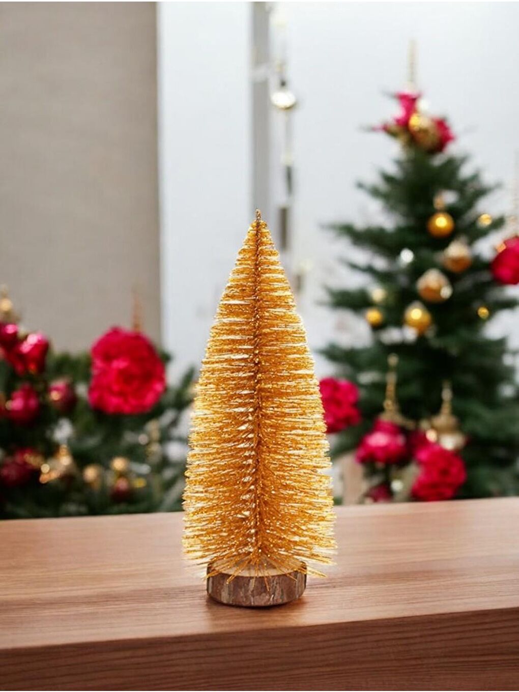 Beyaz Mini Yılbaşı Ağacı Dekoratif Simli Çam Ağacı Altın 20 Cm