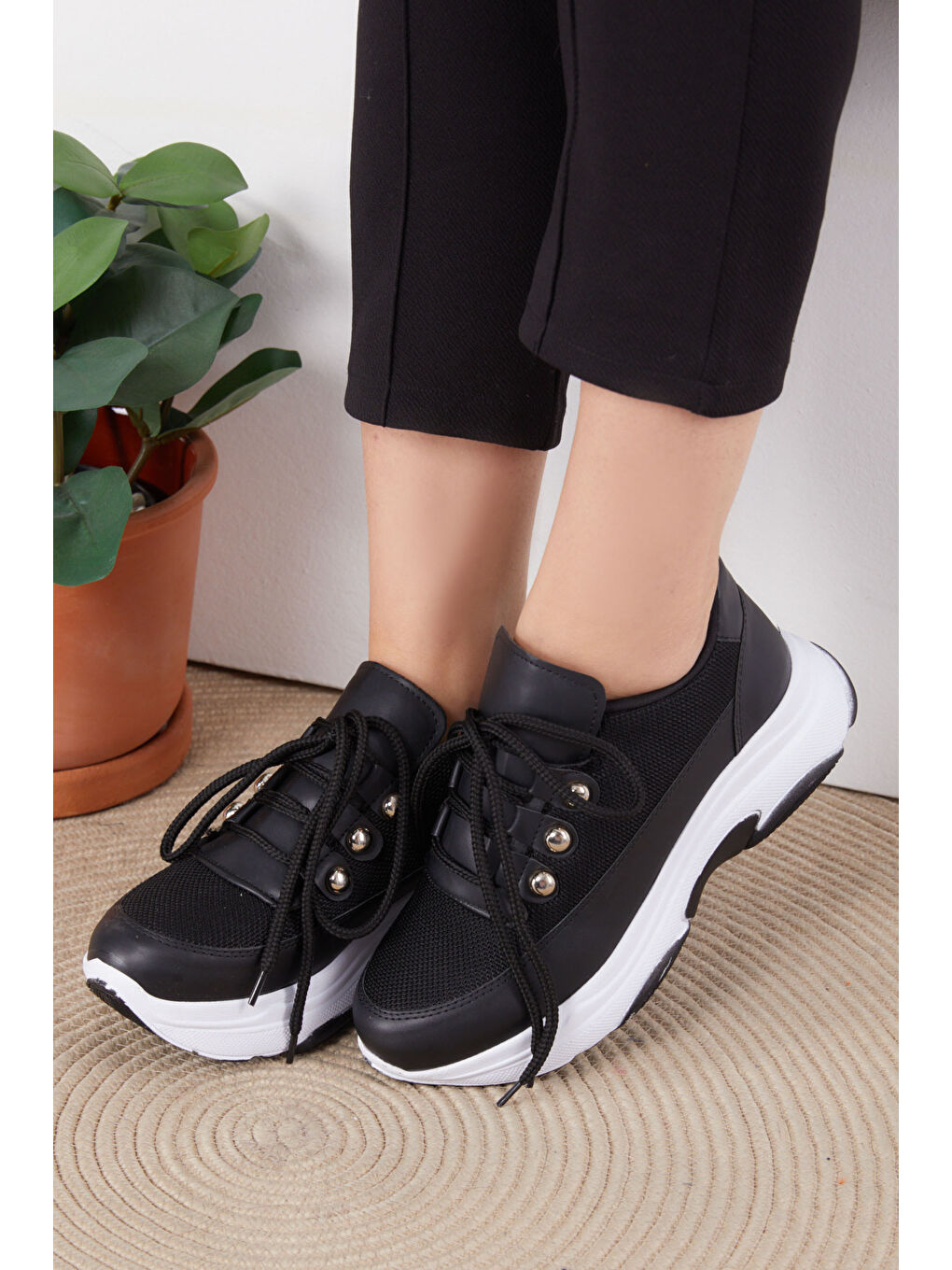 Kadın Siyah Yüksek Taban Spor Ayakkabı - 26485