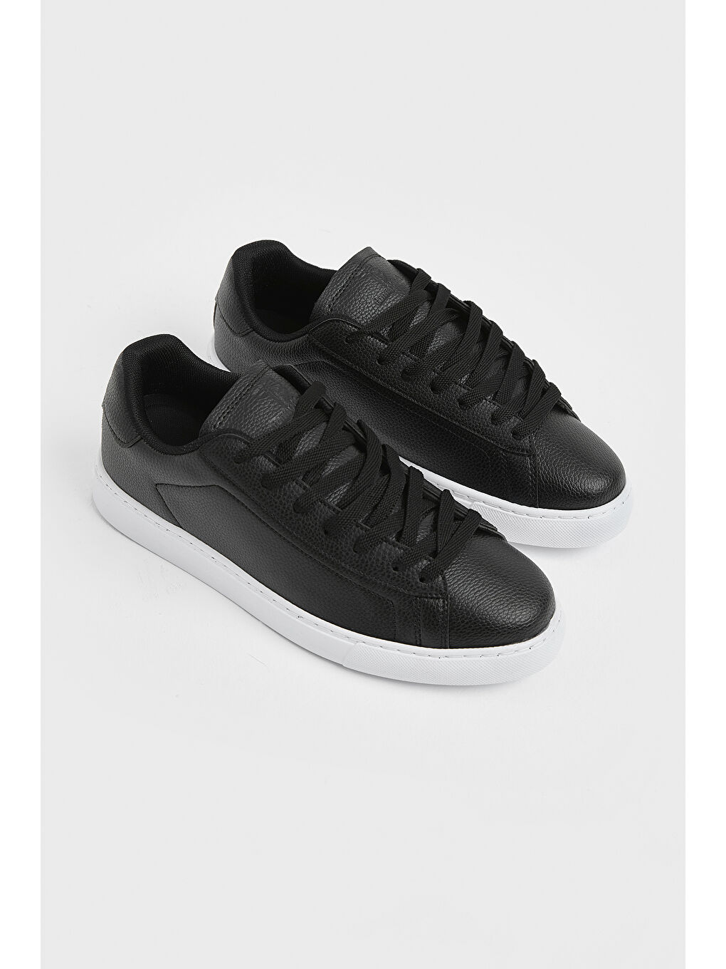 Erkek Siyah Beyaz Poli Taban Bağcıklı Günlük Spor Ayakkabı