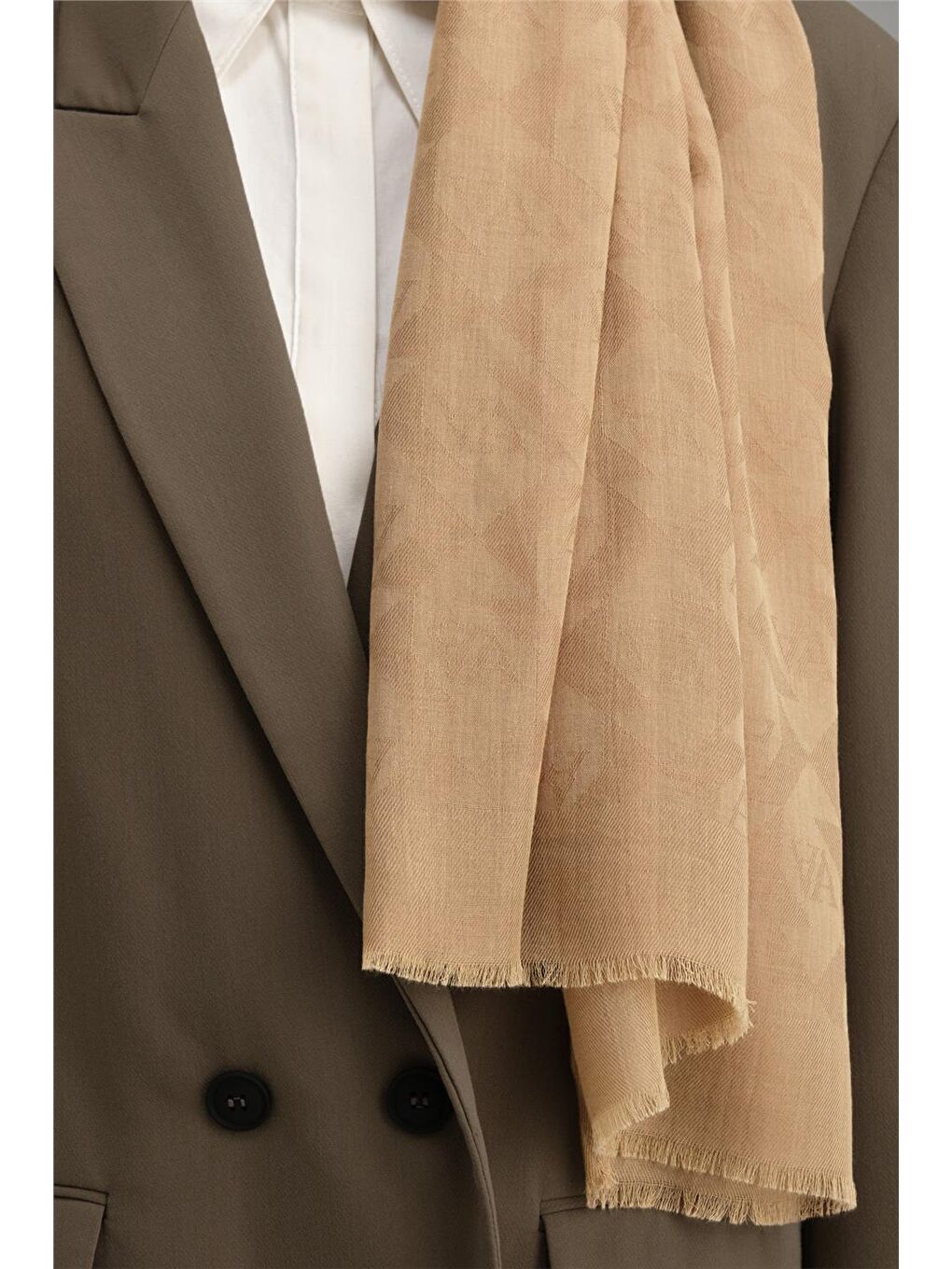 Bej Lyocell Yün Monogram Desen Şal 03-2