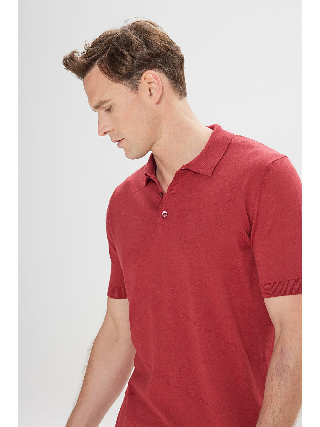 Erkek Bordo %100 Pamuk Standart Fit Normal Kesim Jakarlı Kendinden Desenli Polo Yaka Triko Kazak-2