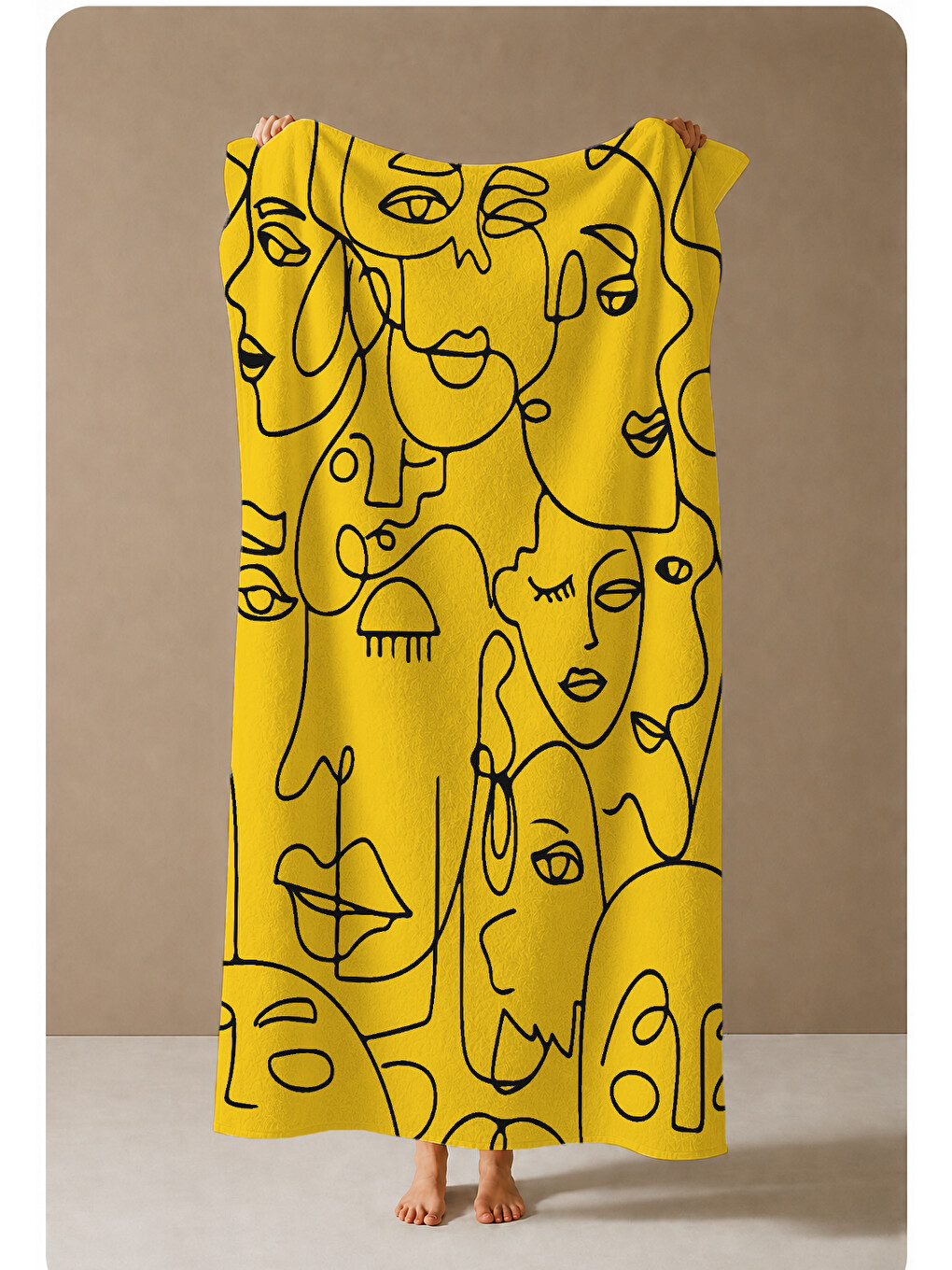 Sarı Zemin Çizgisel Soyut Yüzler Desenli 70x150 Cm Dijital Baskılı Plaj Ve Banyo Havlusu-3
