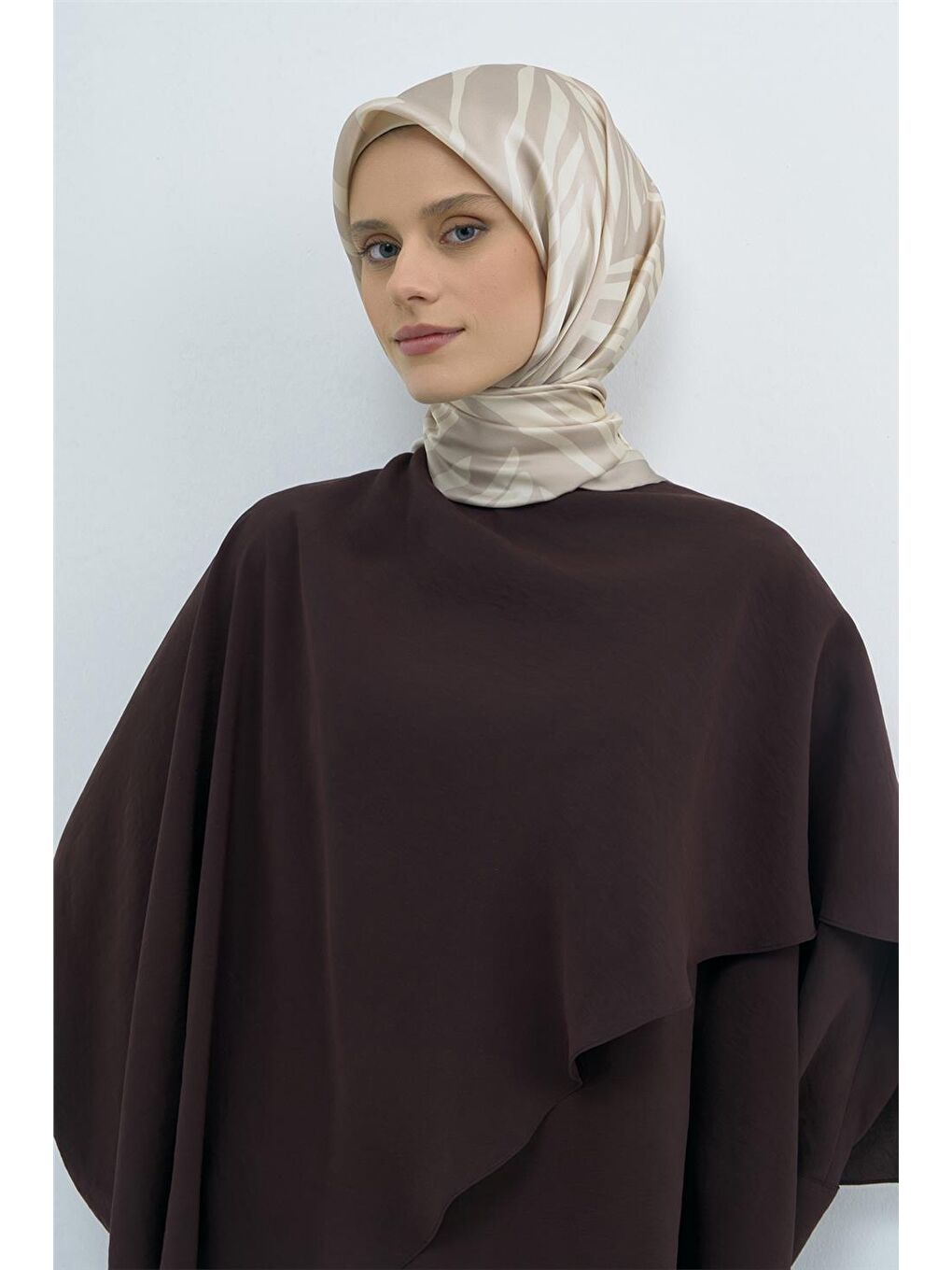 Bej Saf İpek Sura Eşarp 9550D 35-3