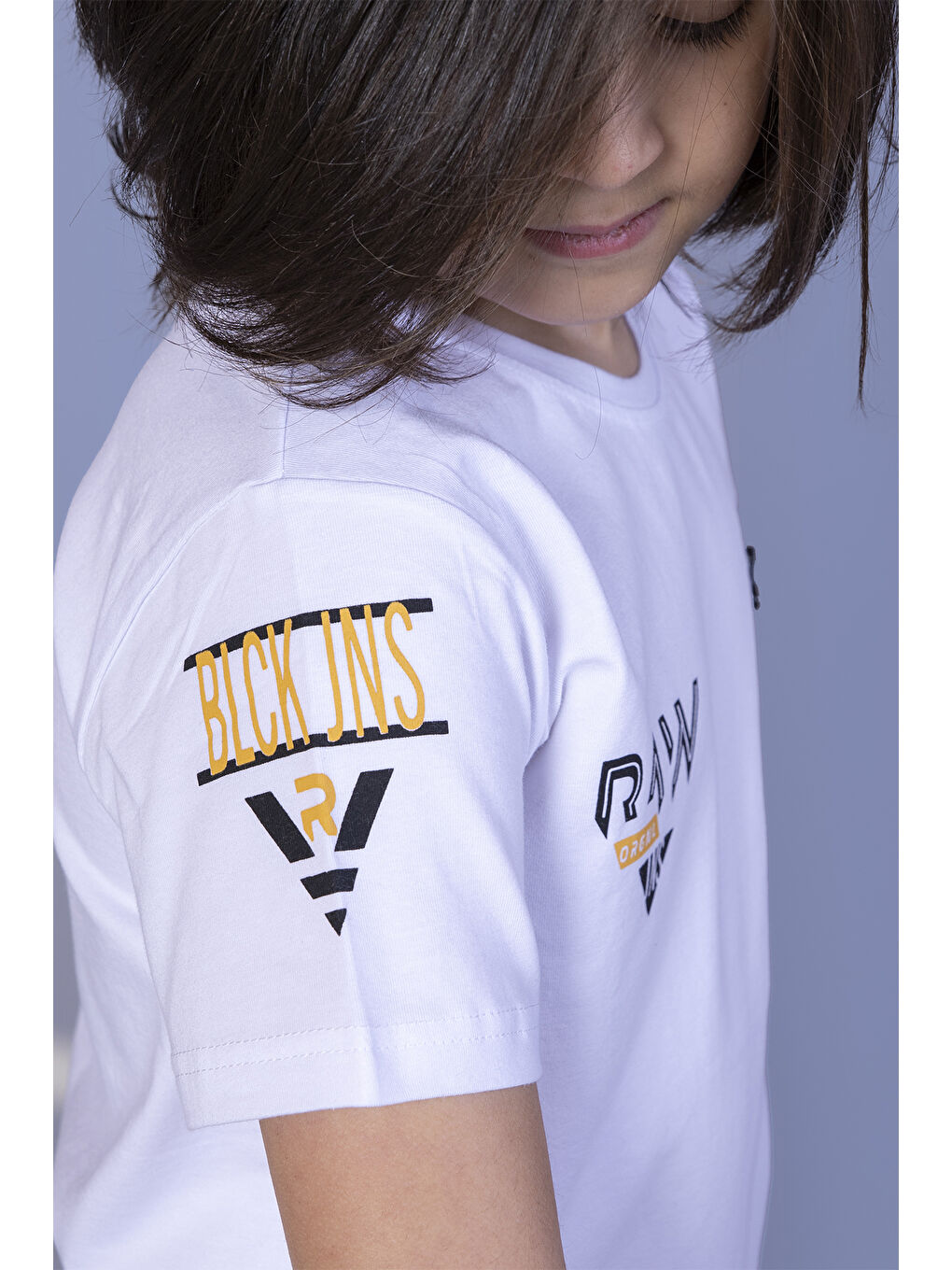 Beyaz Erkek Çocuk Garni Detaylı Baskılı Cep Görünümlü Tişört-1